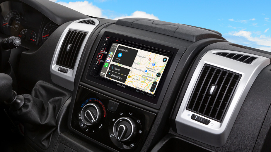 Alpine INE-W611D Navigationssystem mit DAB+, 16,5 cm (6,5-Zoll) Display, CD/DVD Wiedergabe, Apple CarPlay und Android Auto Unterstützung