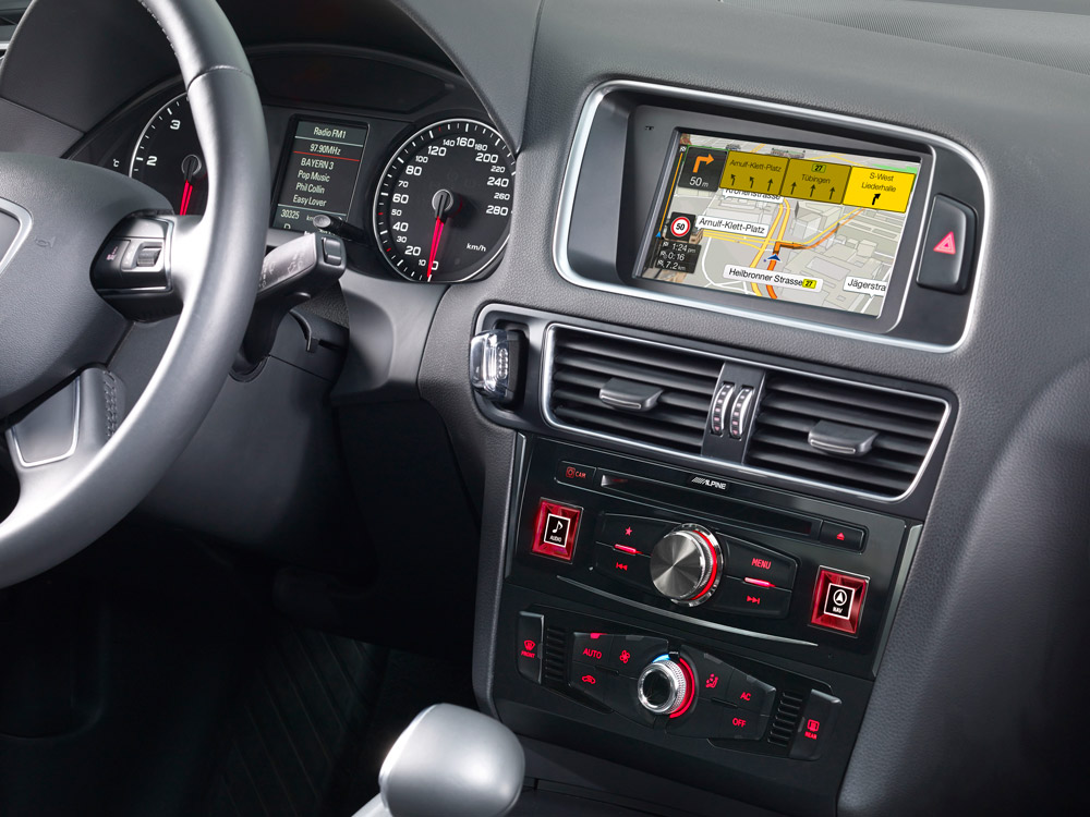 Alpine X703D-Q5 7-Zoll Premium-Infotainment-System für Audi Q5 mit Navigationssystem, Apple CarPlay und Android Auto Unterstützung