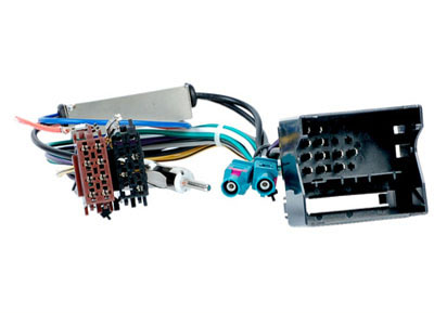 RTA 004.098-0 Adapterkabel fahrzeugspezifisch für Skoda Octavia und VW Passat, Golf 5, Touareg, Touran