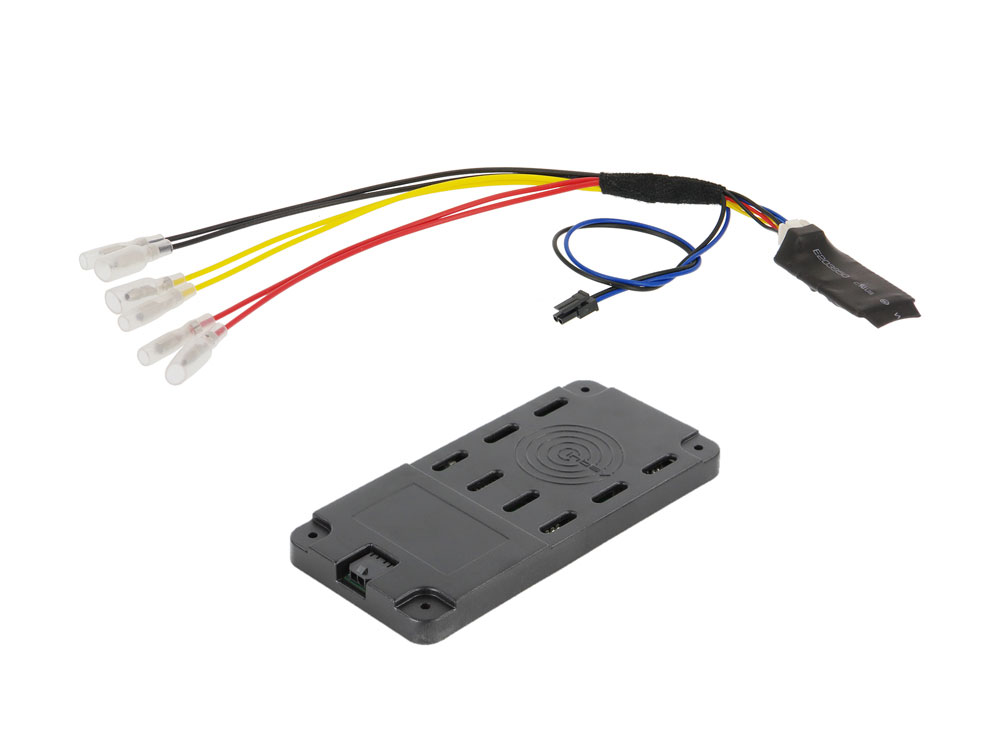 Alpine KCE-3Qi kabellose Ladestation für Mobiltelelefone im Mercedes Sprinter W906 (X903D-S906) und Mercedes Vito V447 (X903D-V447)